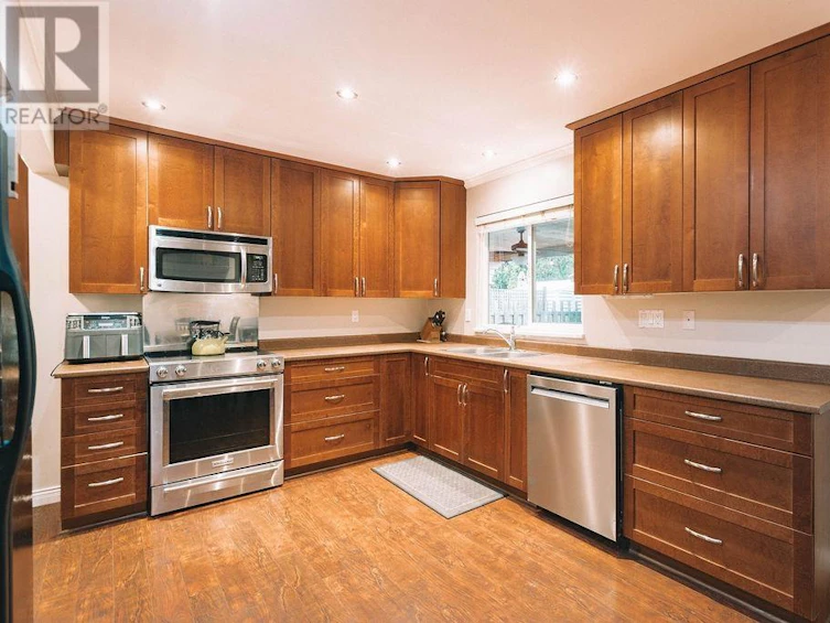 19045 117a Avenue, Pitt Meadows, BC, V3Y 1Y4 - 4