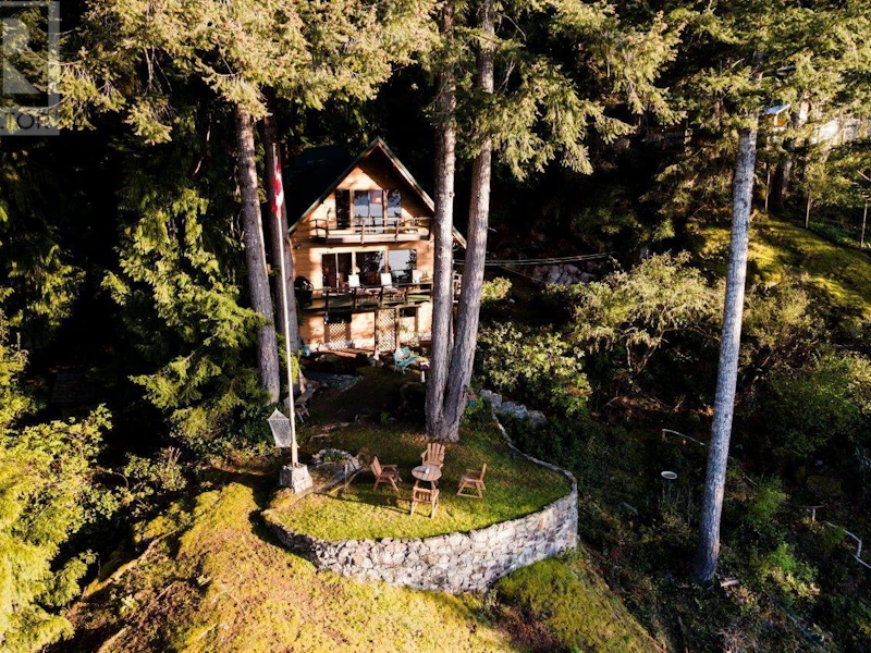886 Schooner Lane, Bowen Island BC V0N 1G2