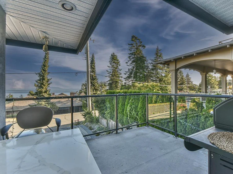 13029 13 Avenue, Surrey, BC, V4A 1B9 - 22