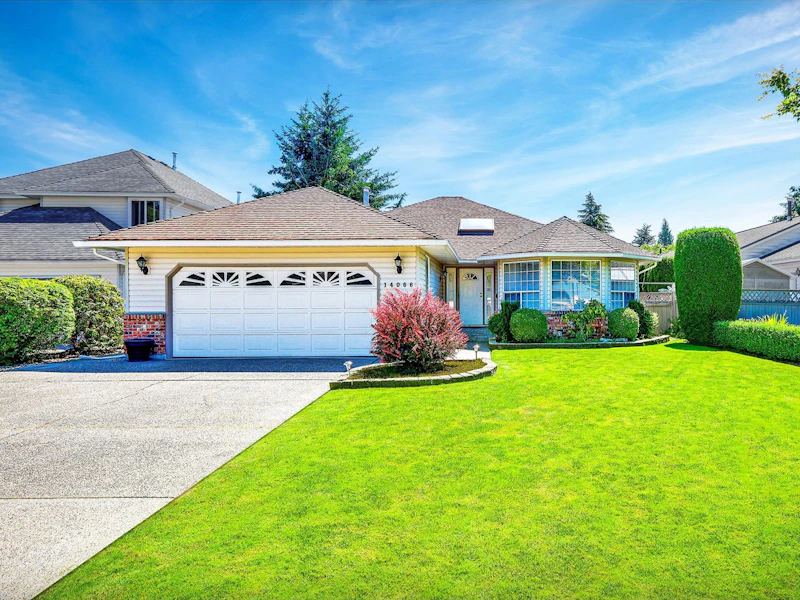 14066 19th Avenue, Surrey BC V4A 8C1