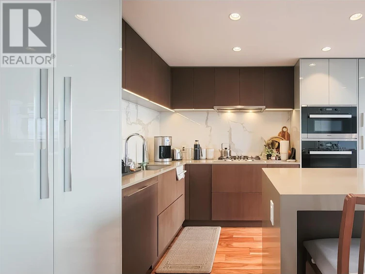 1302-1632 Lions Gate Lane, North Vancouver, BC, V7P 0E2 - 6