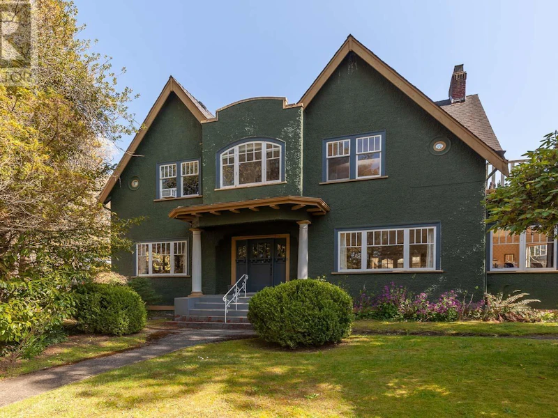 4716 Angus Drive, Vancouver BC V6J 4J7
