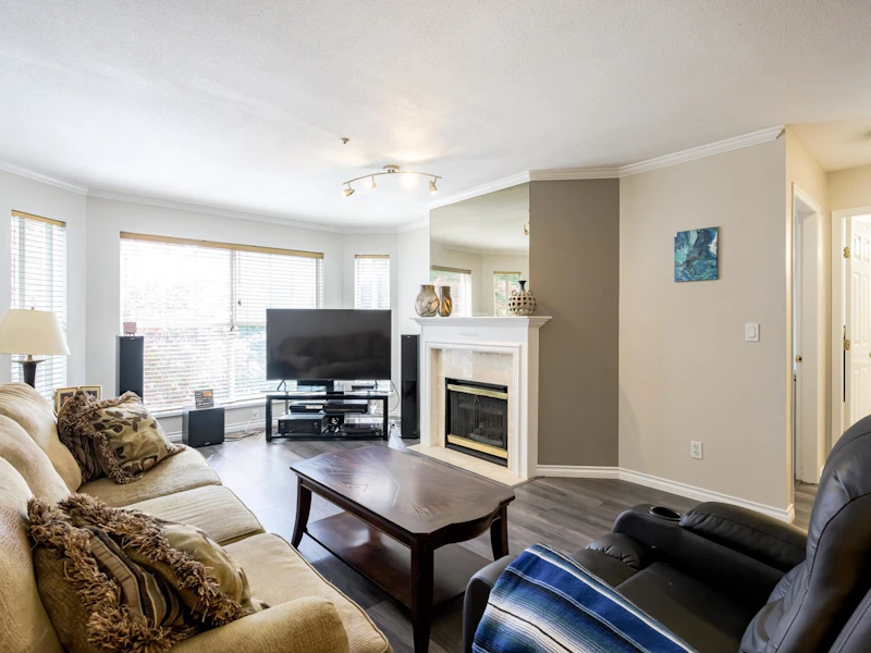 214 - 7151 121st Street, Surrey BC V3W 0E7