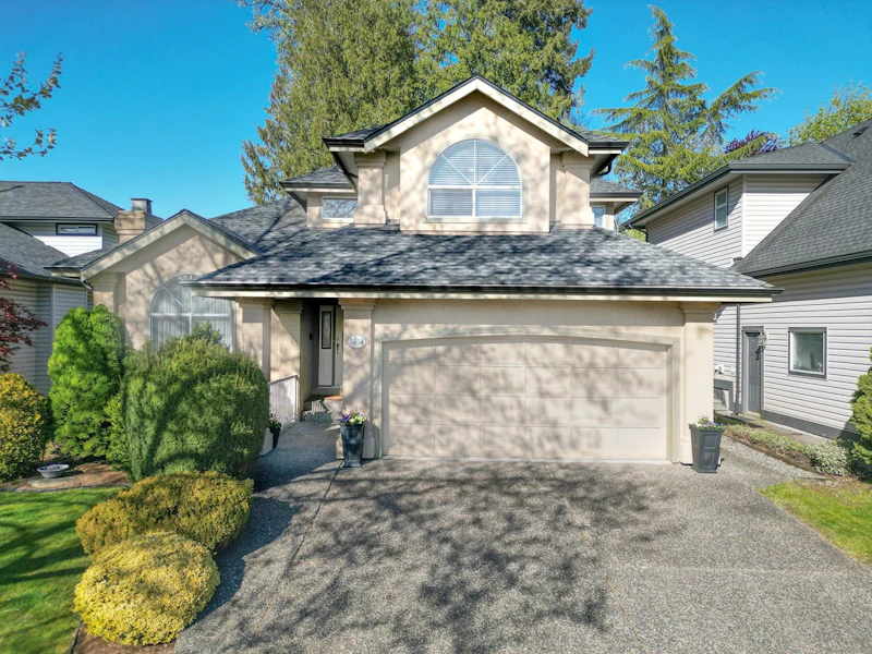 8464 215a Street, Langley BC V1M 2K8