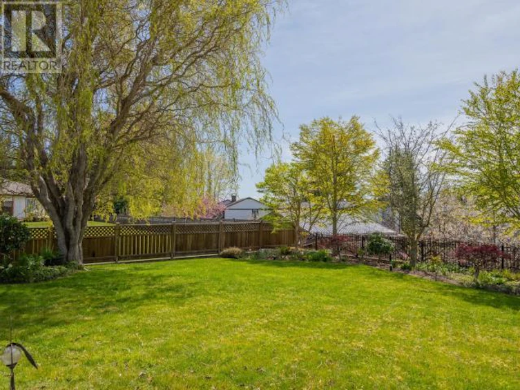 4903 Parsons Court, Powell River, BC, V8A 5V7 - 12