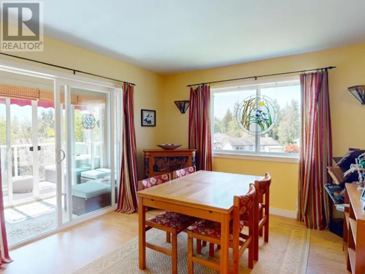 4903 Parsons Court, Powell River, BC, V8A 5V7 - 4