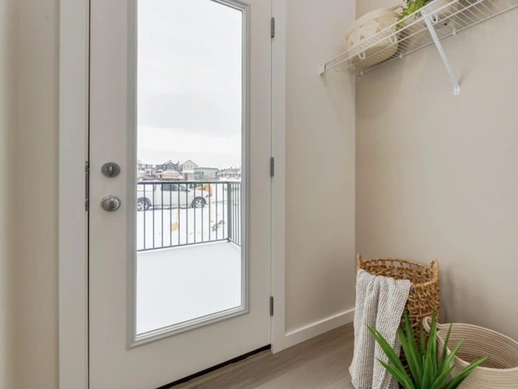 17311 3 Street NW, Edmonton, AB, T5Y 4G5 - 11