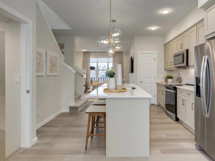 17311 3 Street NW, Edmonton, AB, T5Y 4G5 - 2