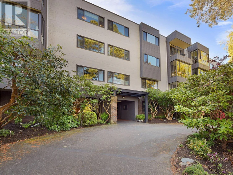 310-1433 Faircliff Lane, Victoria, BC, V8S 3J6 - 40