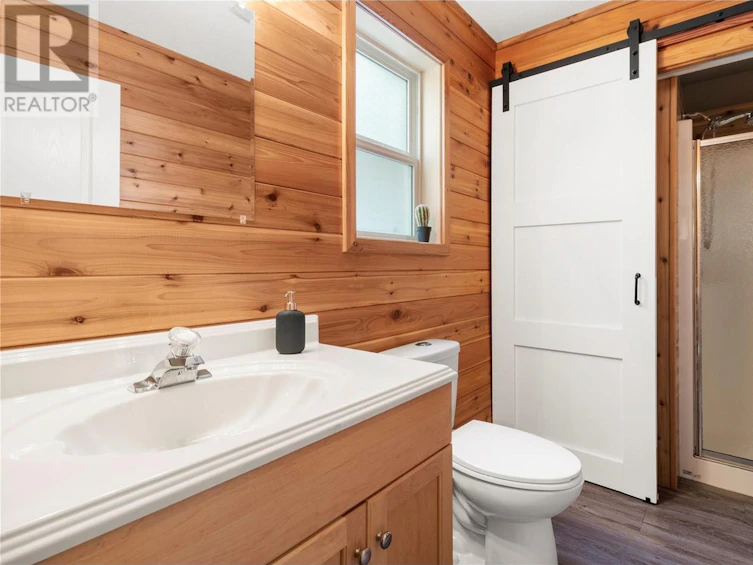 2391 Hillen Crescent, Anglemont, BC, V0E 1M7 - 33
