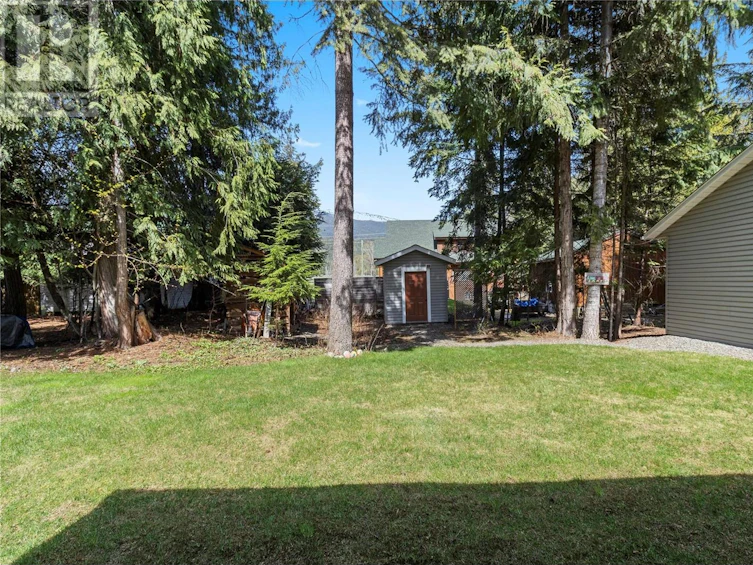 2391 Hillen Crescent, Anglemont, BC, V0E 1M7 - 46