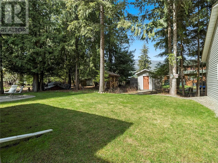 2391 Hillen Crescent, Anglemont, BC, V0E 1M7 - 48