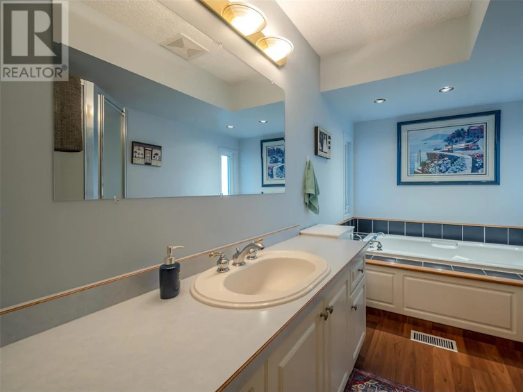 3808 Forsyth Drive, Penticton, BC, V2A 8Z2 - 27