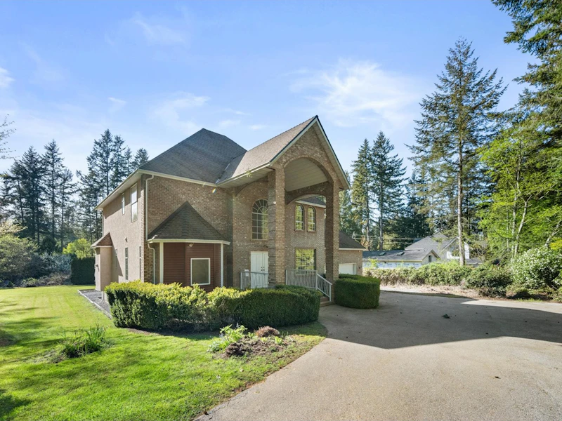 2683 134th Street, Surrey BC V4P 1Y1