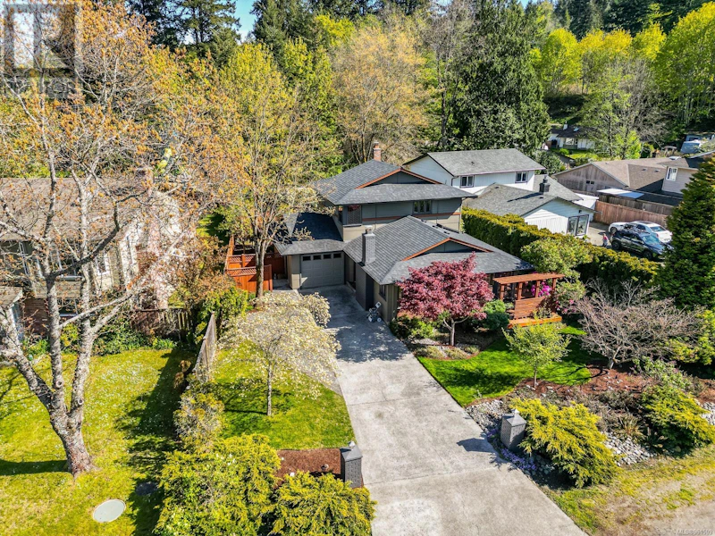 2913 Cressida Crescent, Langford BC V9B 5W7