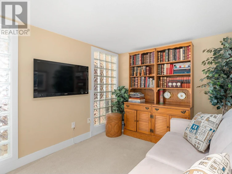 206-3389 Capilano Crescent, North Vancouver, BC, V7R 4W7 - 20