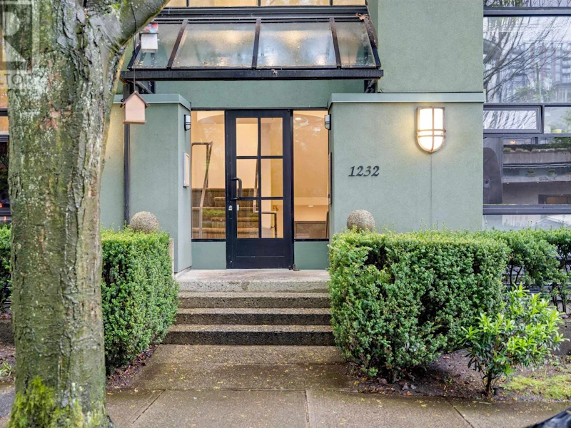 404 - 1232 Harwood Street, Vancouver BC V6E 1S2