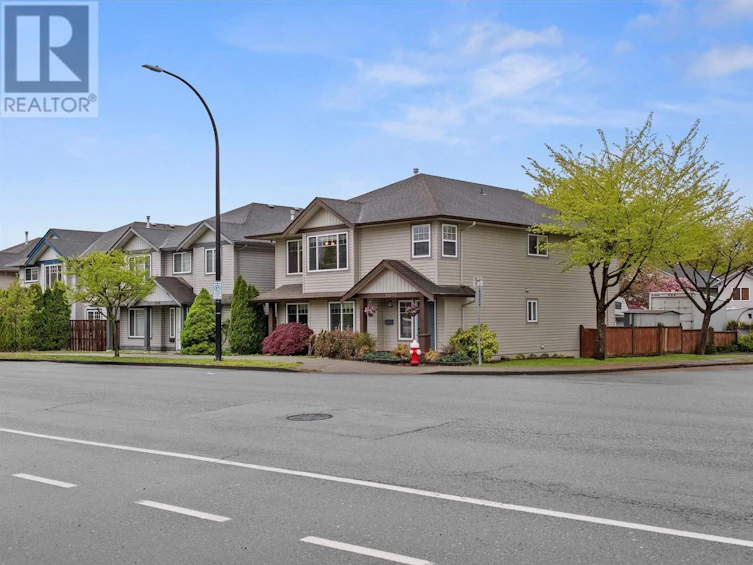 11597 240 Street, Maple Ridge, BC, V2W 1A3