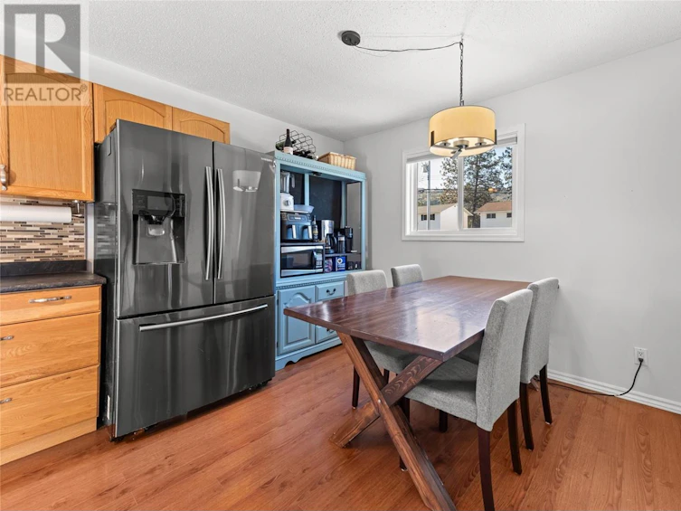 1603 Carmi Avenue, Penticton, BC, V2A 6Y1 - 4