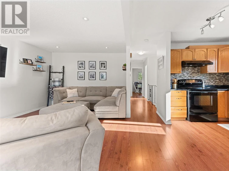 1603 Carmi Avenue, Penticton, BC, V2A 6Y1 - 6