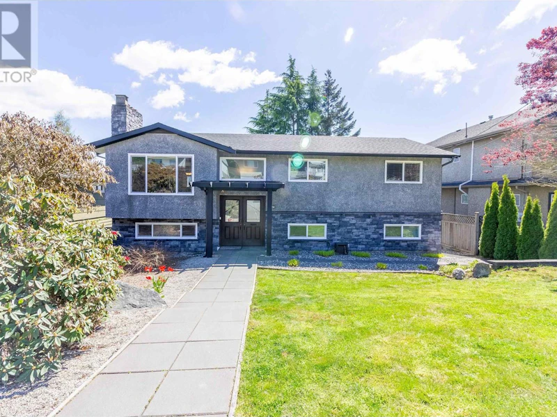 5524 Halifax Street, Burnaby BC V5B 2N7
