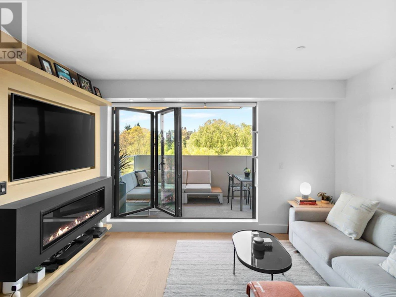 501 - 5089 Quebec Street, Vancouver BC