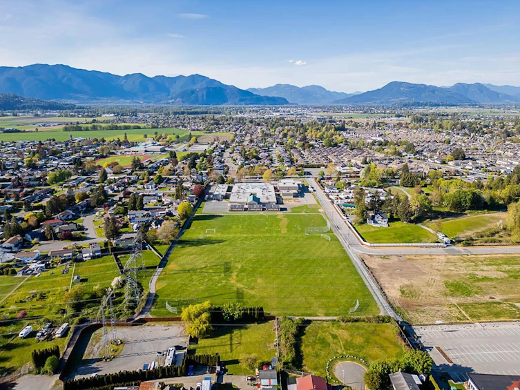 6092 Miller Drive, Chilliwack, BC, V2R 2H4 - 5