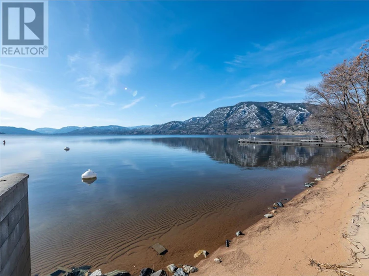 270 South South Beach Drive, Penticton, BC, V2A 3W3