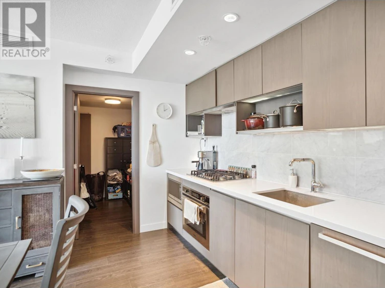 1051-38 Smithe Street, Vancouver, BC, V6B 0P3 - 12