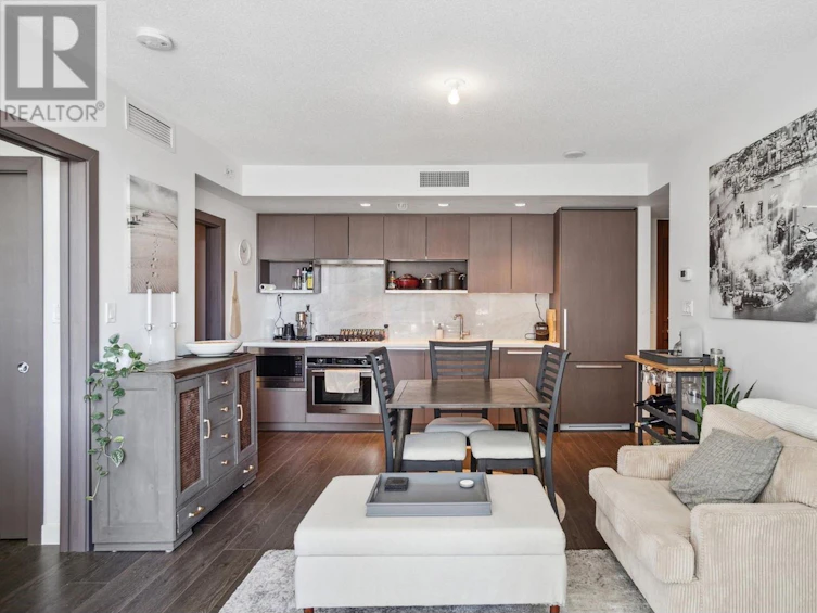 1051-38 Smithe Street, Vancouver, BC, V6B 0P3 - 8