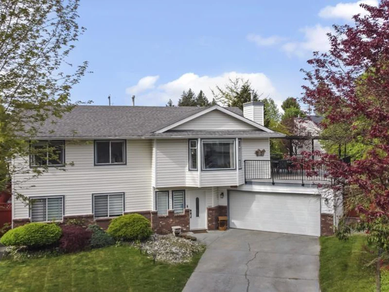 16167 95a Avenue, Surrey BC V4N 2P2