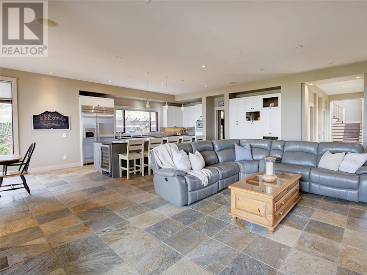 4100 Lakeshore Road, Kelowna, BC, V1W 1V6 - 16