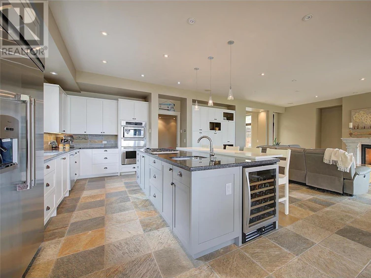 4100 Lakeshore Road, Kelowna, BC, V1W 1V6 - 17