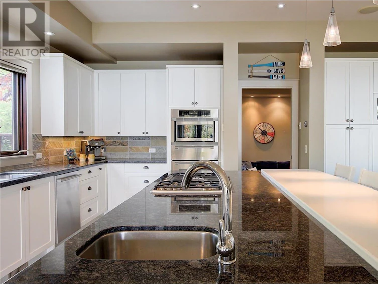 4100 Lakeshore Road, Kelowna, BC, V1W 1V6 - 28