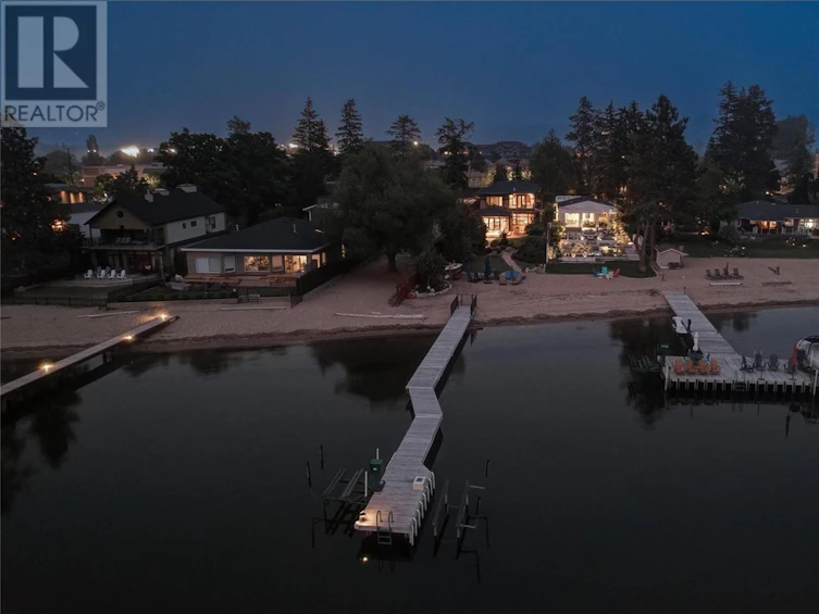 4100 Lakeshore Road, Kelowna, BC, V1W 1V6 - 4