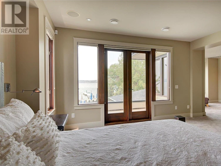 4100 Lakeshore Road, Kelowna, BC, V1W 1V6 - 54