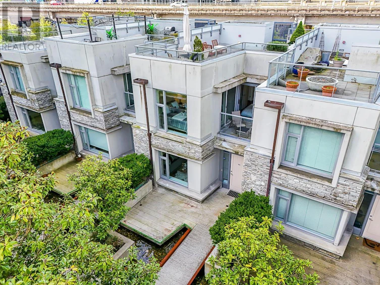 TH 237-188 Keefer Place, Vancouver, BC, V6B 0J1 - 3