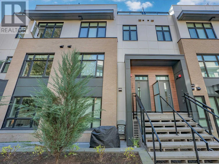 228-2035 Glenaire Drive, North Vancouver, BC, V7P 1Y2