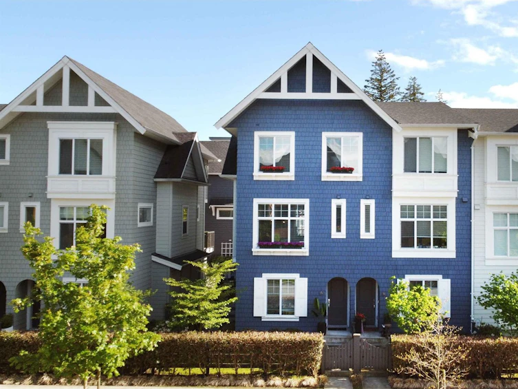 75-16678 25, Surrey, BC, V3Z 0Z2