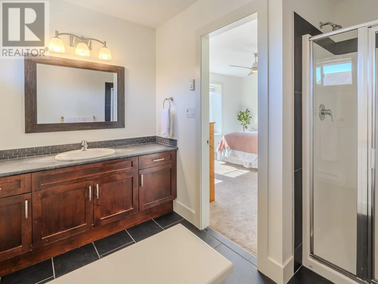 6388 Picadilly Place, Sechelt, BC, V7Z 0N9 - 16
