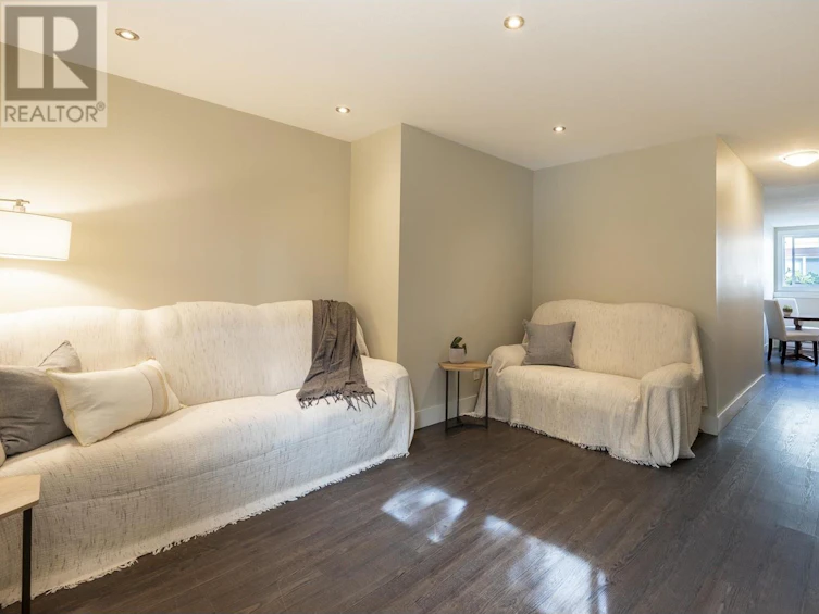 6388 Picadilly Place, Sechelt, BC, V7Z 0N9 - 26