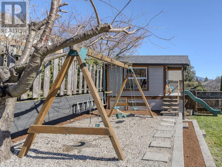 6388 Picadilly Place, Sechelt, BC, V7Z 0N9 - 38
