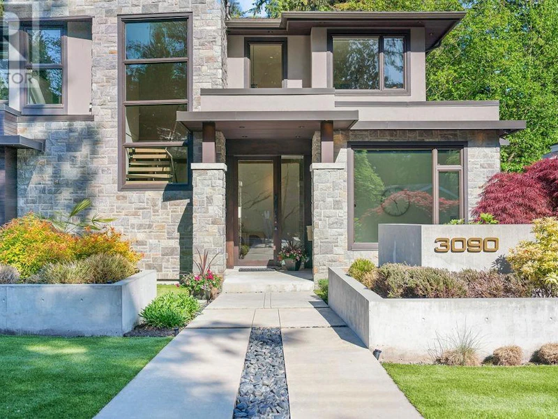 3090 Brookridge Drive, North Vancouver BC V7R 3A8