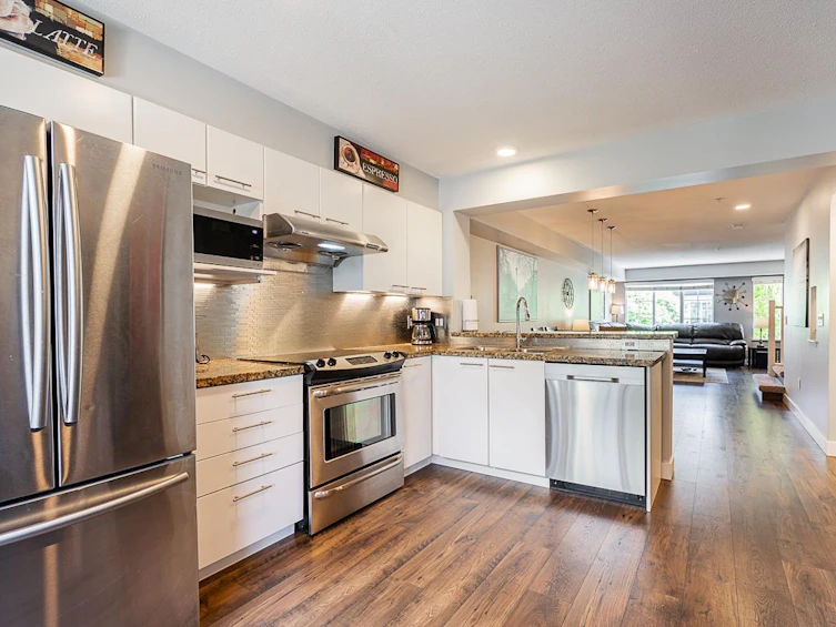 42-20560 66, Langley, BC, V2Y 2Y8 - 17