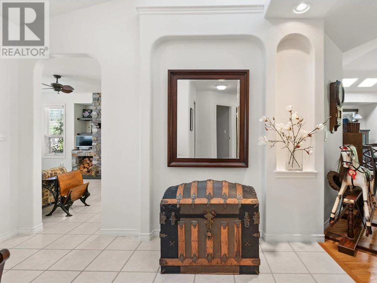 3889 Gallaghers, Kelowna, BC, V1W 3Z9 - 5