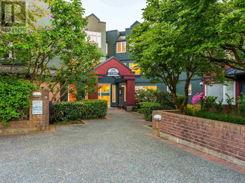 316 - 2800 Chesterfield Avenue, North Vancouver BC V7N 4M1