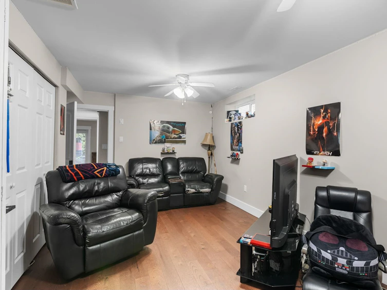 21777 95b Avenue, Langley, BC, V1M 4E9 - 35