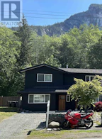 37976 Magnolia Crescent