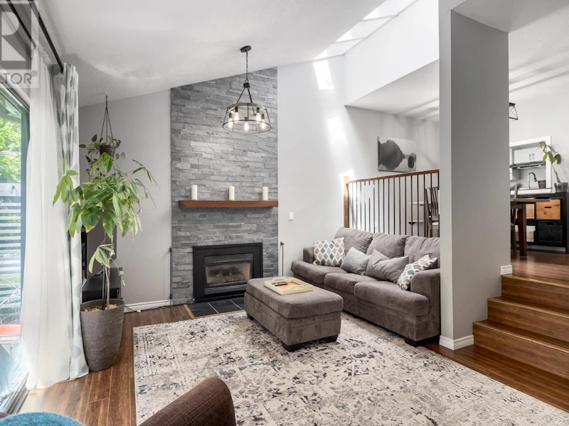 8550 Woodridge Place, Burnaby BC V5A 4B3