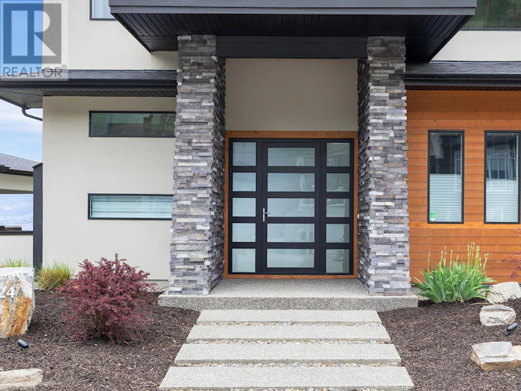 5624 Mountainside Drive, Kelowna, BC, V1W 5L5 - 4